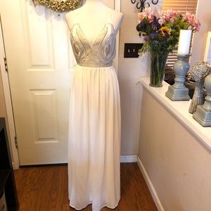 Soiéblu Bohemian Embroidered Flowy Long Gown